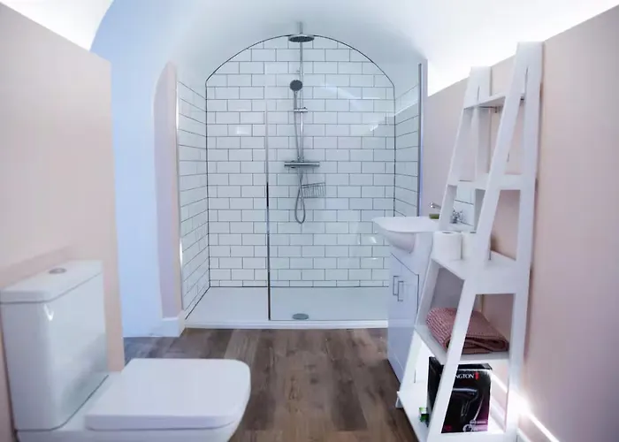 Clifton Village Бристоль